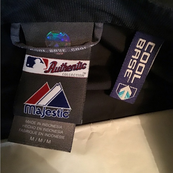 NWOT Authentic ew York Yankees Lightweight Jacket in M - Picture 4 of 4